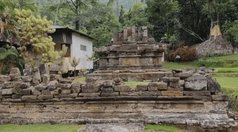 Misteri Candi Songgoriti