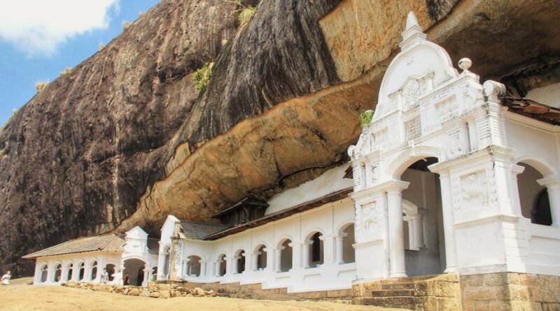 Dambulla Cave Temple