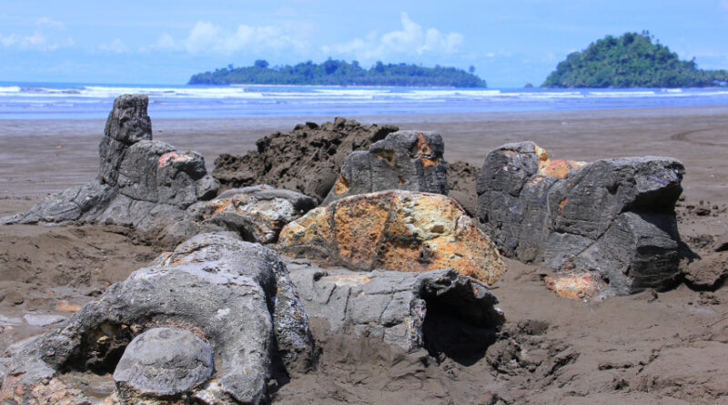Pantai Air Manis