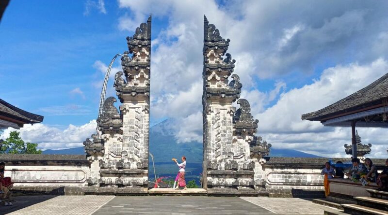 Pura Lempuyang Luhur