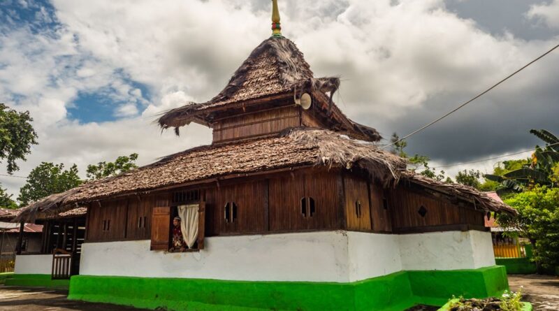 Masjid Tua Wapauwe