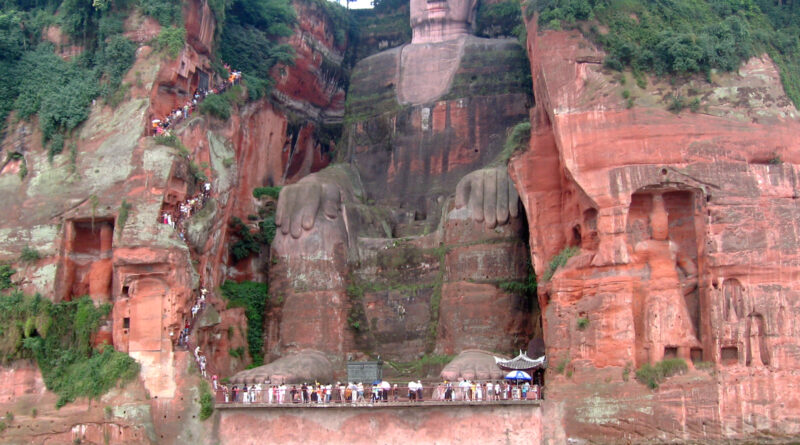 Patung Buddha Leshan