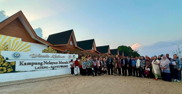 KNMP Lateng Banyuwangi Pamer Keberhasilan di ASEAN-ID Ilustrasi knmp lateng banyuwangi untuk artikel Knmp lateng banyuwangi: KKP Pamerkan Keberhasilan KNMP Lateng…